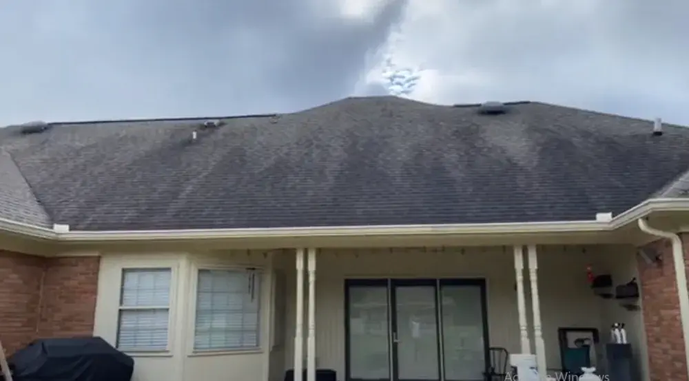 How to Clean Black Streaks off Roof